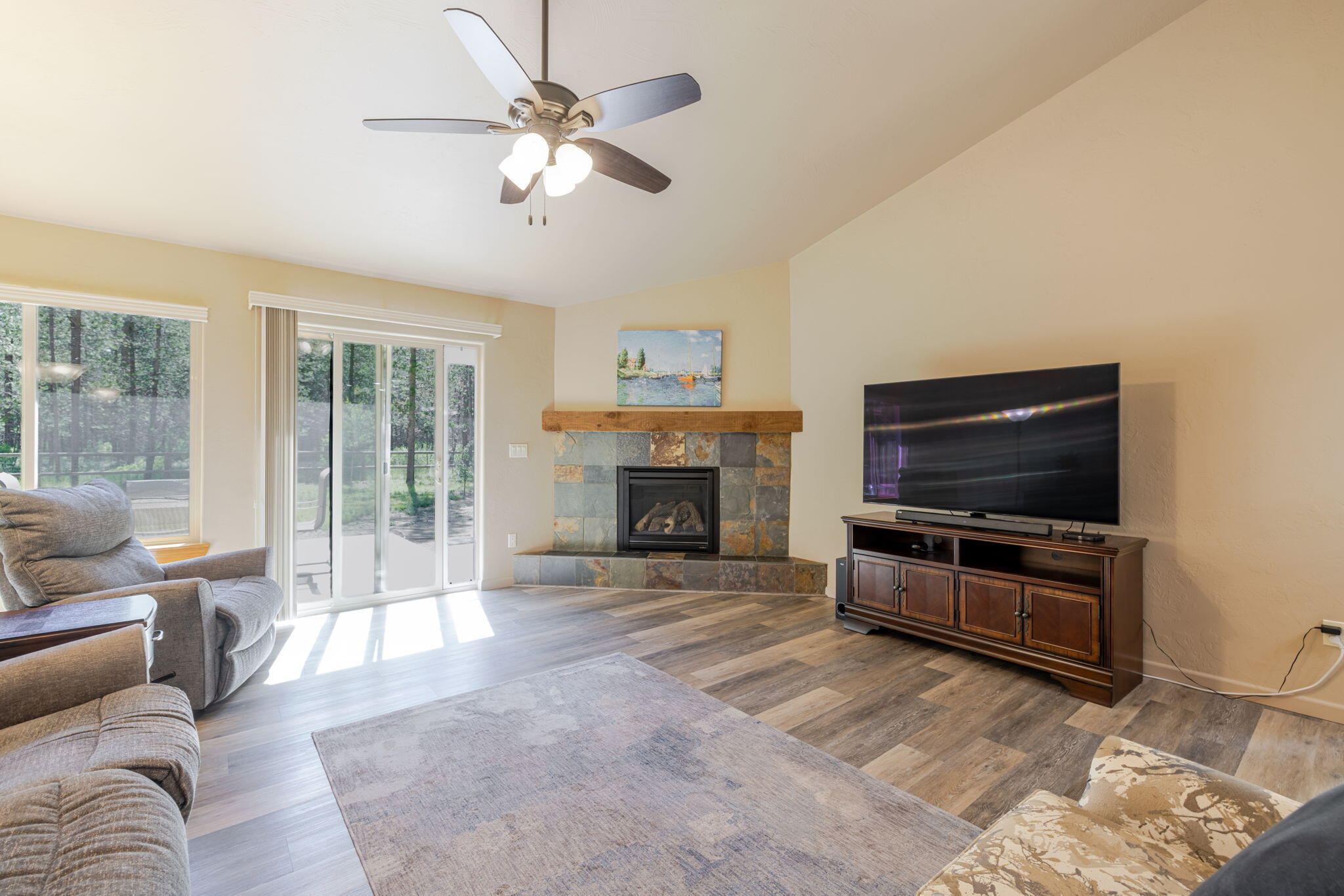 56162 Sandpiper Road Bend, OR 97707 - Photo 6 of 42 06
