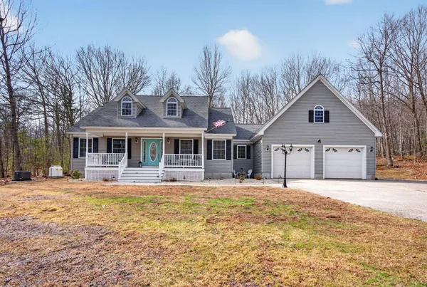 $675,000 | 19 Deer Hill North, Standish, ME 04084