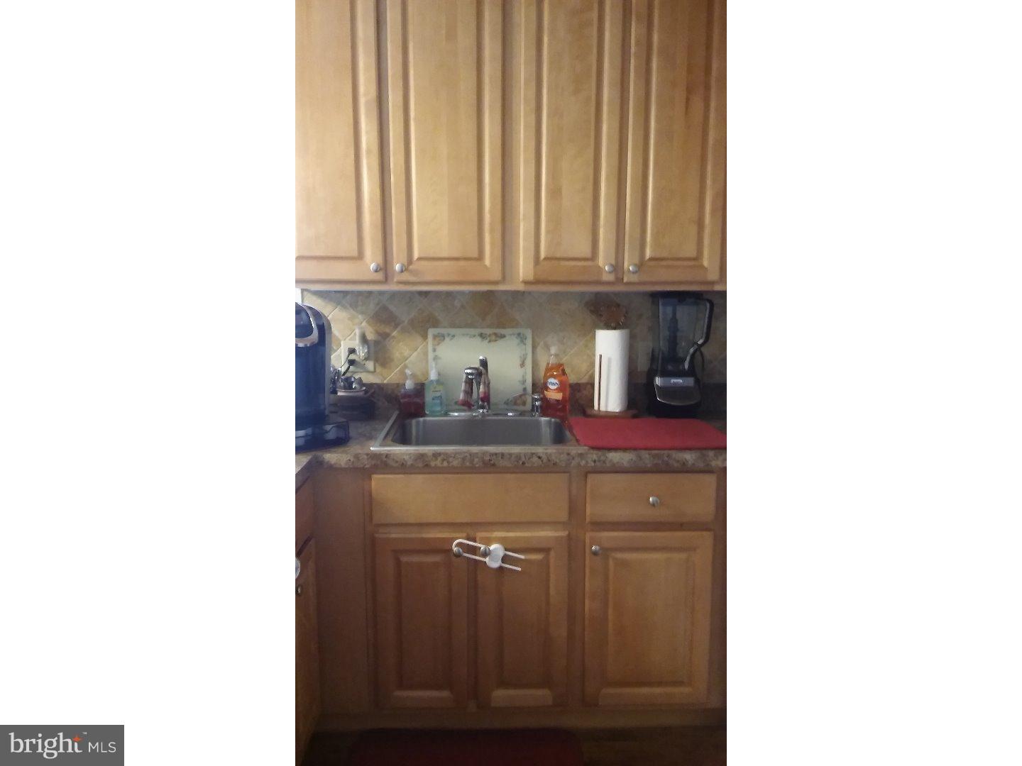 87 Black Walnut Road Levittown, PA 19057 - Photo 10 of 19 Kitchen