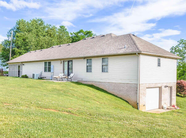 502 Ballard Road Paint Lick, KY 40461 - Photo 9 of 62 DAA2DDD0-7B9A-4AF8-9725-9677CA5F0297