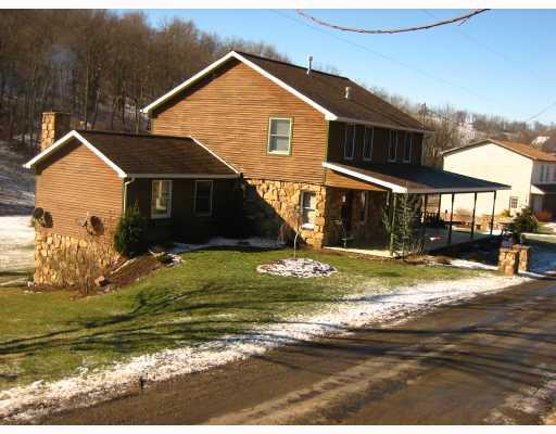 208 Linton Road Fredericktown, PA 15333 - Photo 2 of 8 Gallery Image 2
