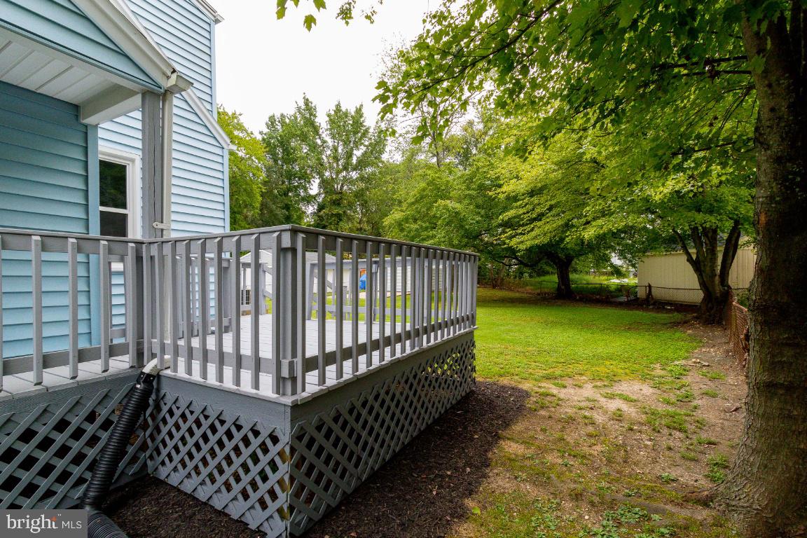 6301 Woodland Road Morningside, MD 20746 - Photo 28 of 32 Deck off kitchen