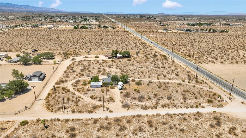 5335 Palmdale Road Phelan, CA 92371 - Photo 31 of 37