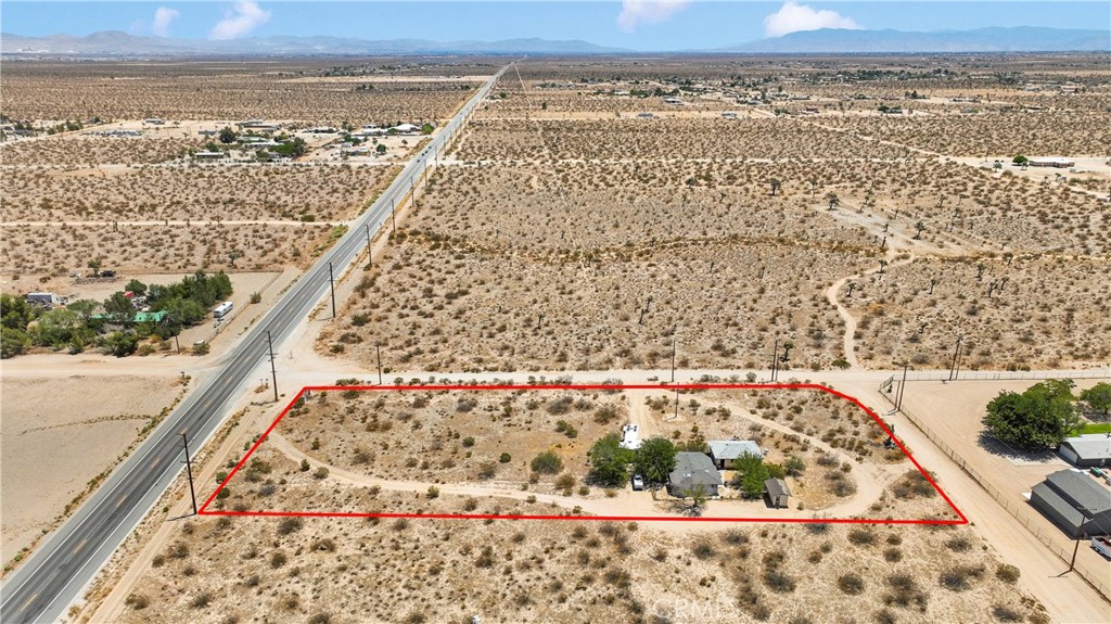 5335 Palmdale Road Phelan, CA 92371 - Photo 34 of 37 a view of an ocean