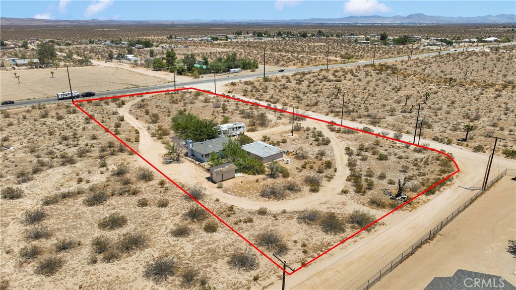 5335 Palmdale Road Phelan, CA 92371 - Photo 35 of 37 a view of a terrace view