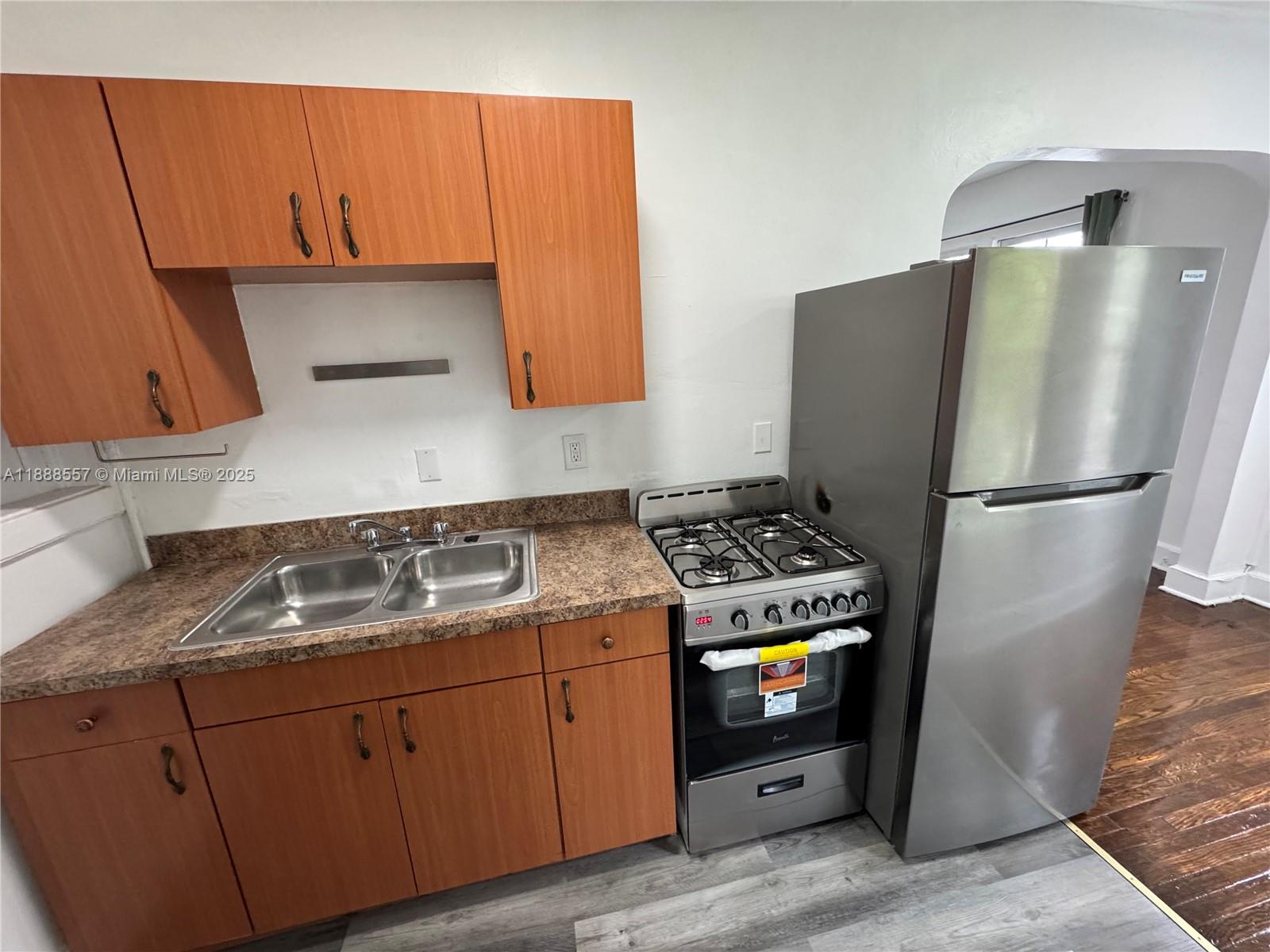 177 Northeast 50th Street, Unit 29 Miami, FL 33137 - Photo 7 of 12