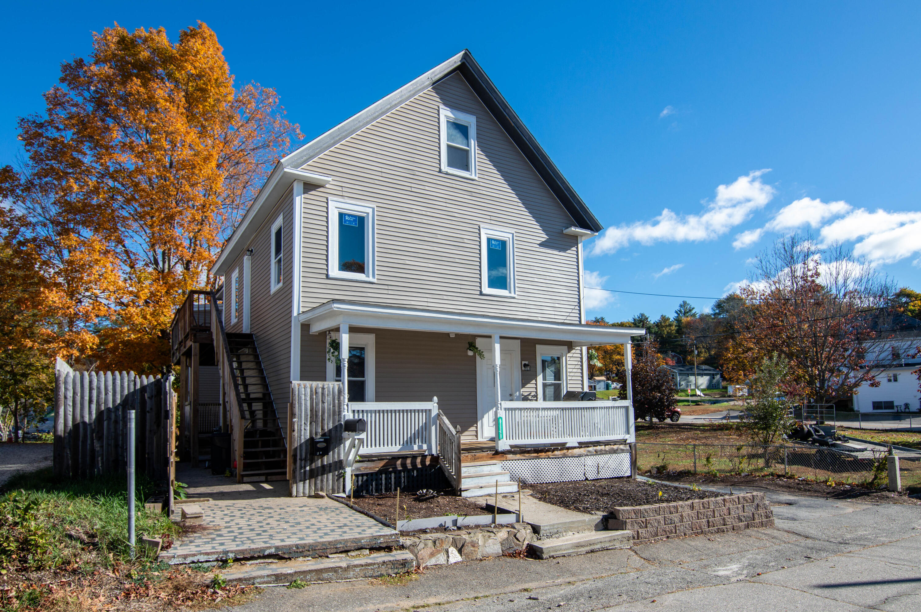 5 Goodwin Street Sanford, ME 04083 - Photo 2 of 42 4
