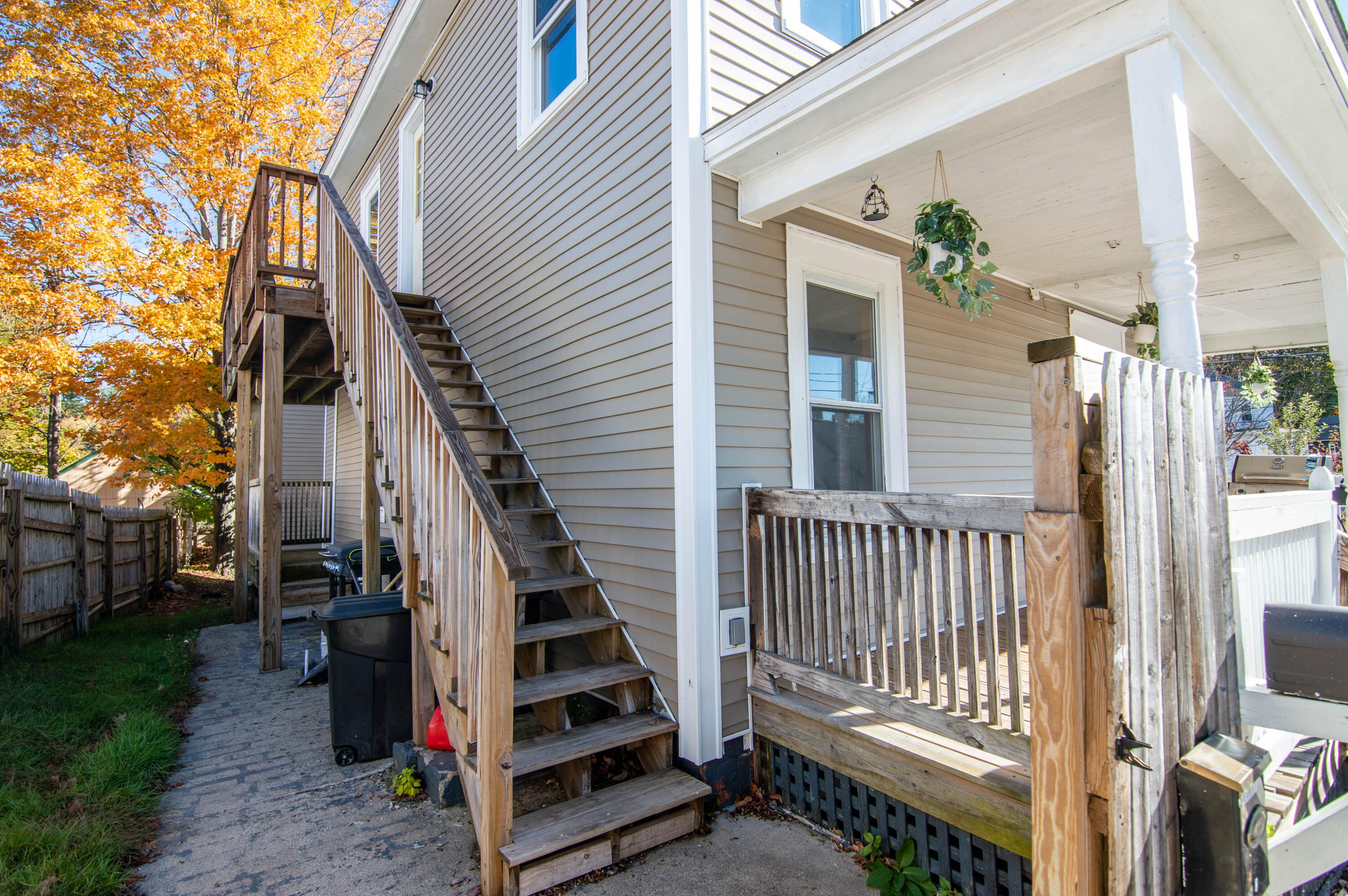 5 Goodwin Street Sanford, ME 04083 - Photo 32 of 42 9