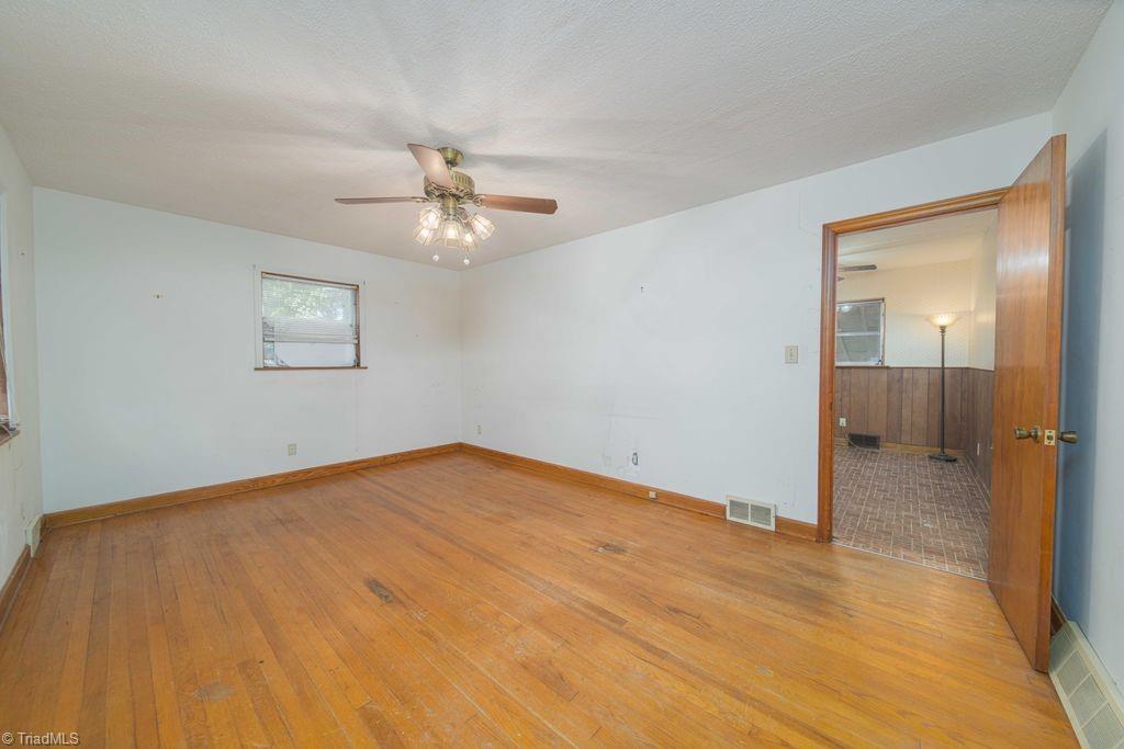 223 Hedgecock Road High Point, NC 27265 - Photo 4 of 22
