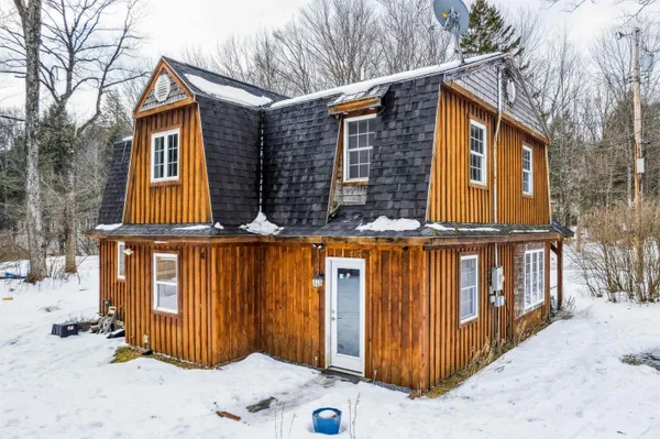 $350,000 | 25 Laplante Road, Cavendish, VT 05142