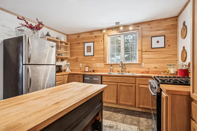 $365,000 | 25 Laplante Road, Cavendish, VT 05142