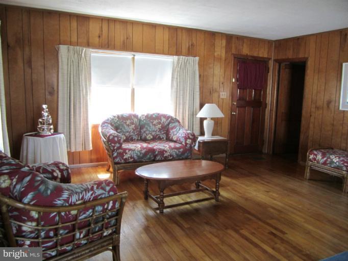 15 Locust Point Road Elkton, MD 21921 - Photo 3 of 30 Living Room