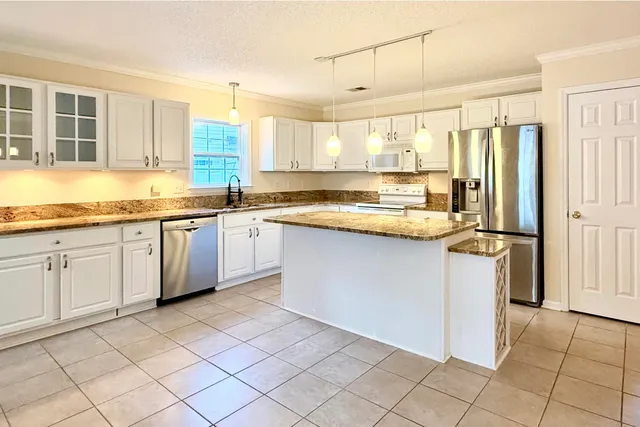 $2,800 | 108 Willow Bend Lane, Summerville, SC 29485