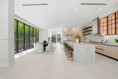 $3,750,000 | 1117 Southeast 9th Street, Fort Lauderdale, FL 33316