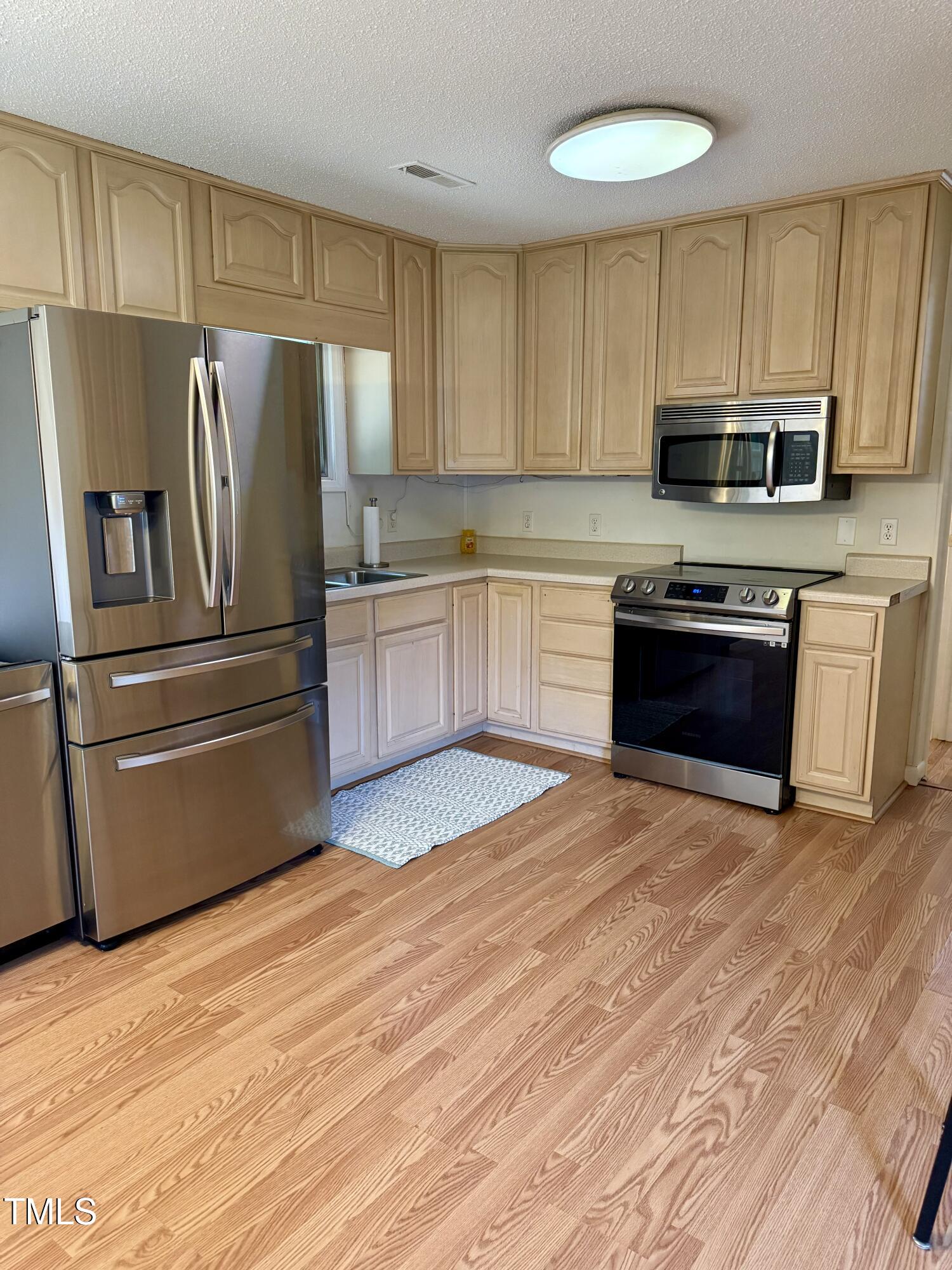 210 Crest Road Henderson, NC 27536 - Photo 21 of 23 kitchen