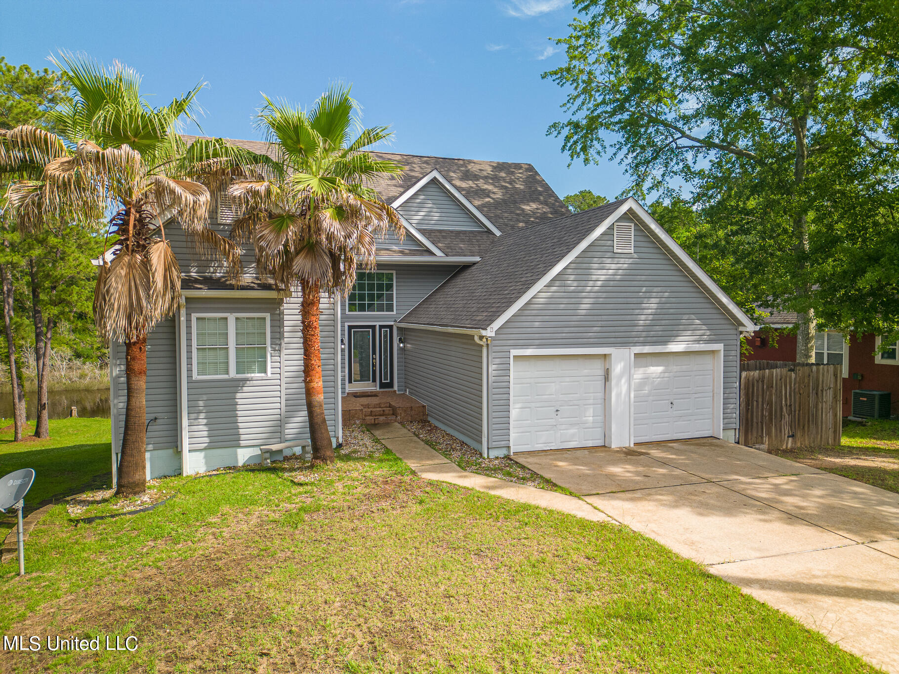 2323 Starfish Road Gautier, MS 39553 - Photo 2 of 41 Dolphin-18
