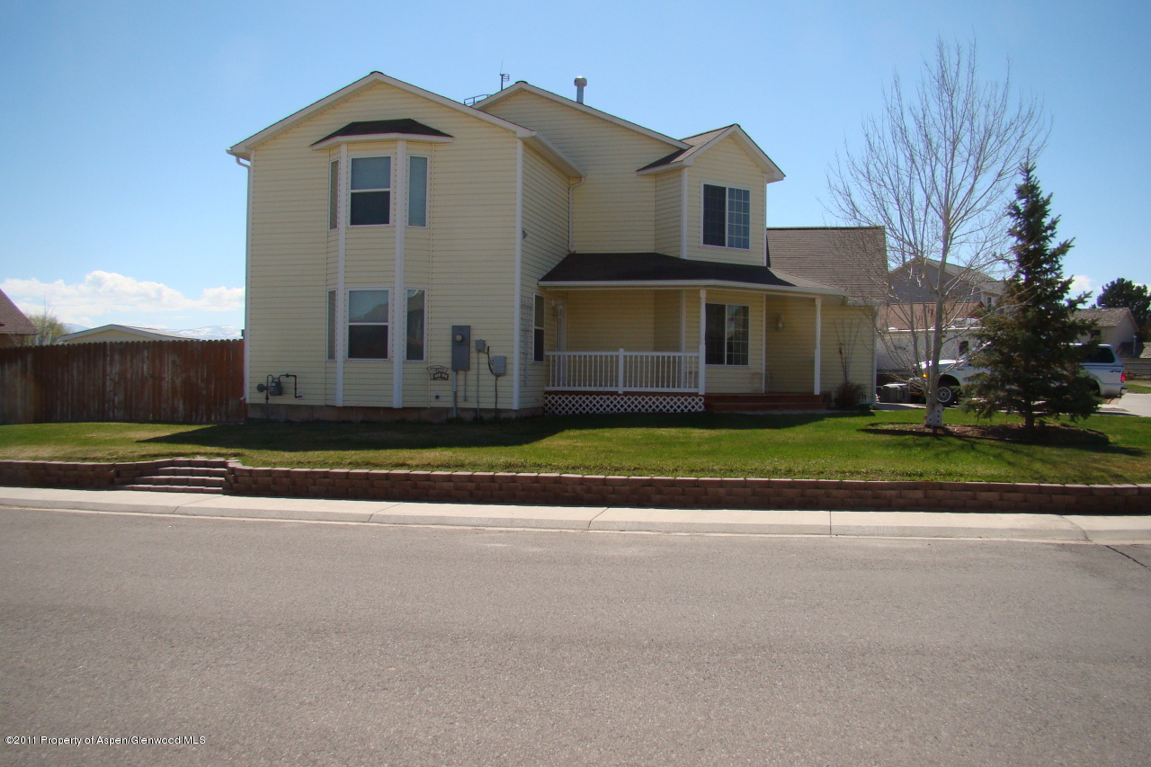 1392 Firethorn Drive Rifle, CO 81650 - Photo 2 of 14 Exterior