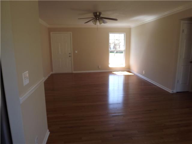 3357 Towneship Road Antioch, TN 37013 - Photo 2 of 20 NICE LIVING ROOM