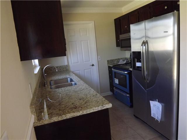 3357 Towneship Road Antioch, TN 37013 - Photo 3 of 20 KTICHEN GRANITE COUNTERTOPS