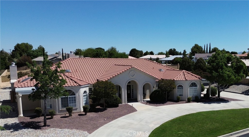 20230 Quail Run Road Apple Valley, CA 92308 - Photo 7 of 74