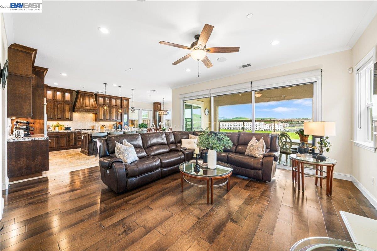 205 Zinnia Court San Ramon, CA 94582 - Photo 6 of 40 a living room with furniture kitchen view and a large window