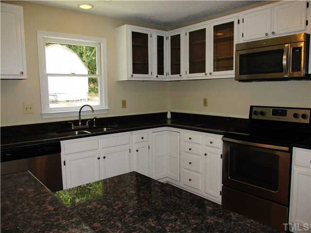 2604 West Talbot Court Raleigh, NC 27610 - Photo 9 of 25 Gallery Image 9