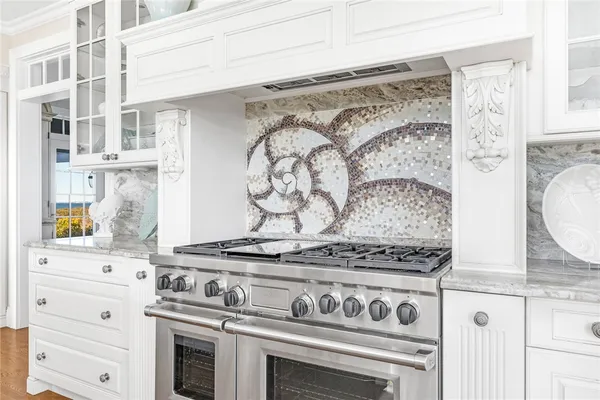 $7,500,000 | 7 Fenway Road, Westerly, RI 02891