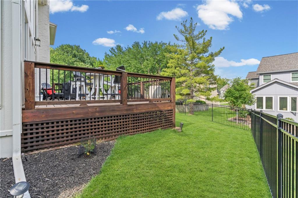 12811 Reeder Street Overland Park, KS 66213 - Photo 52 of 53