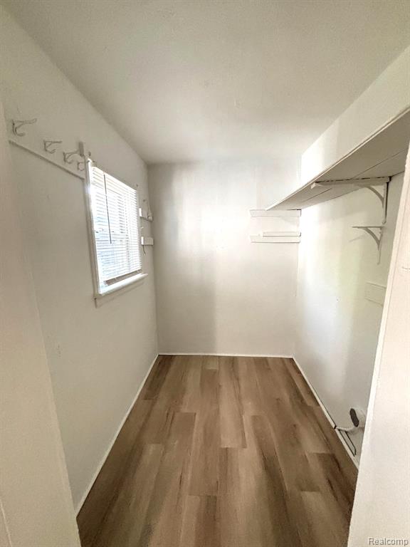 7006 Toepfer Road Warren, MI 48091 - Photo 6 of 11