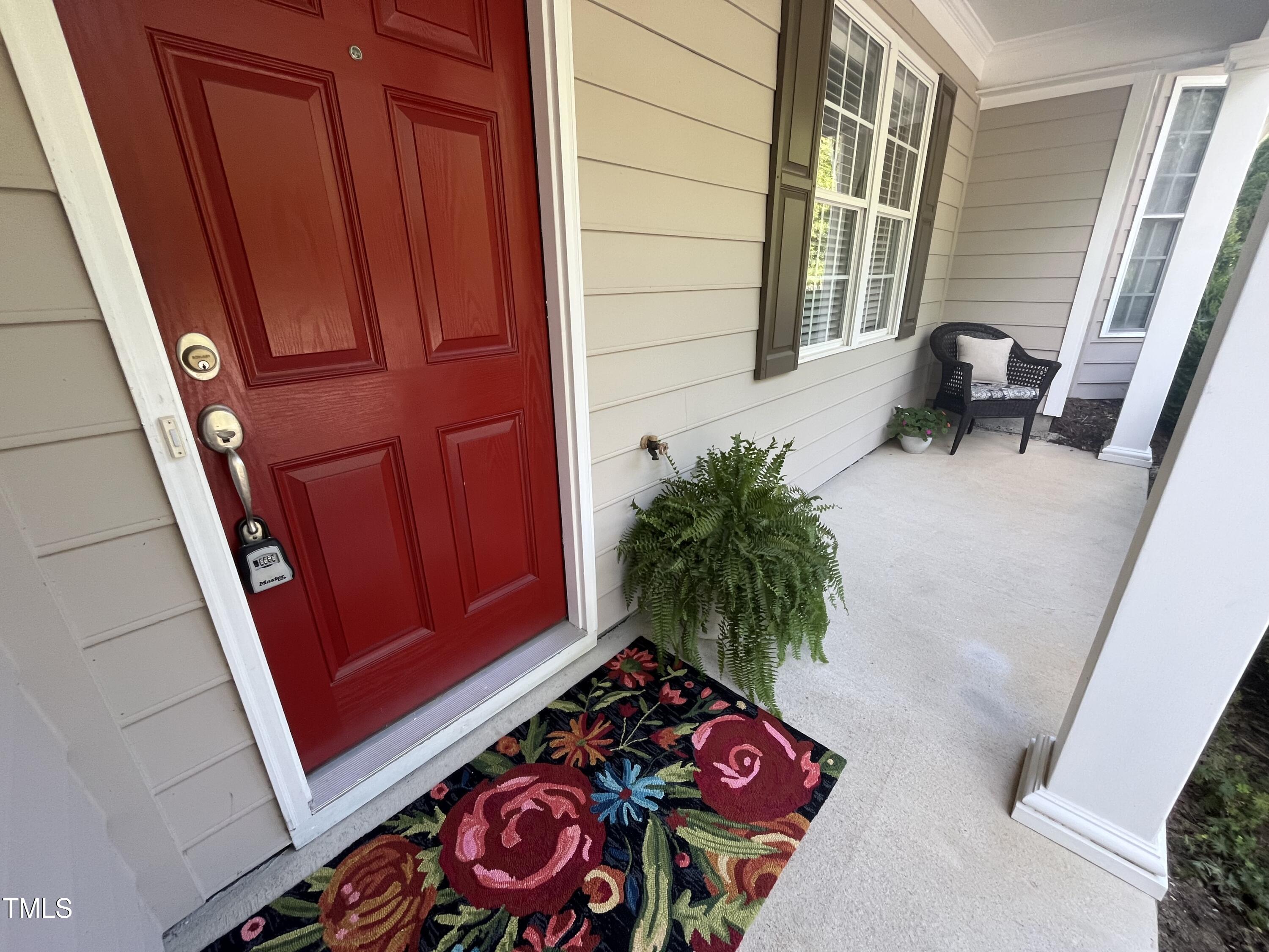 105 Jones Ferry Road, Unit H Carrboro, NC 27510 - Photo 3 of 37 IMG_3726