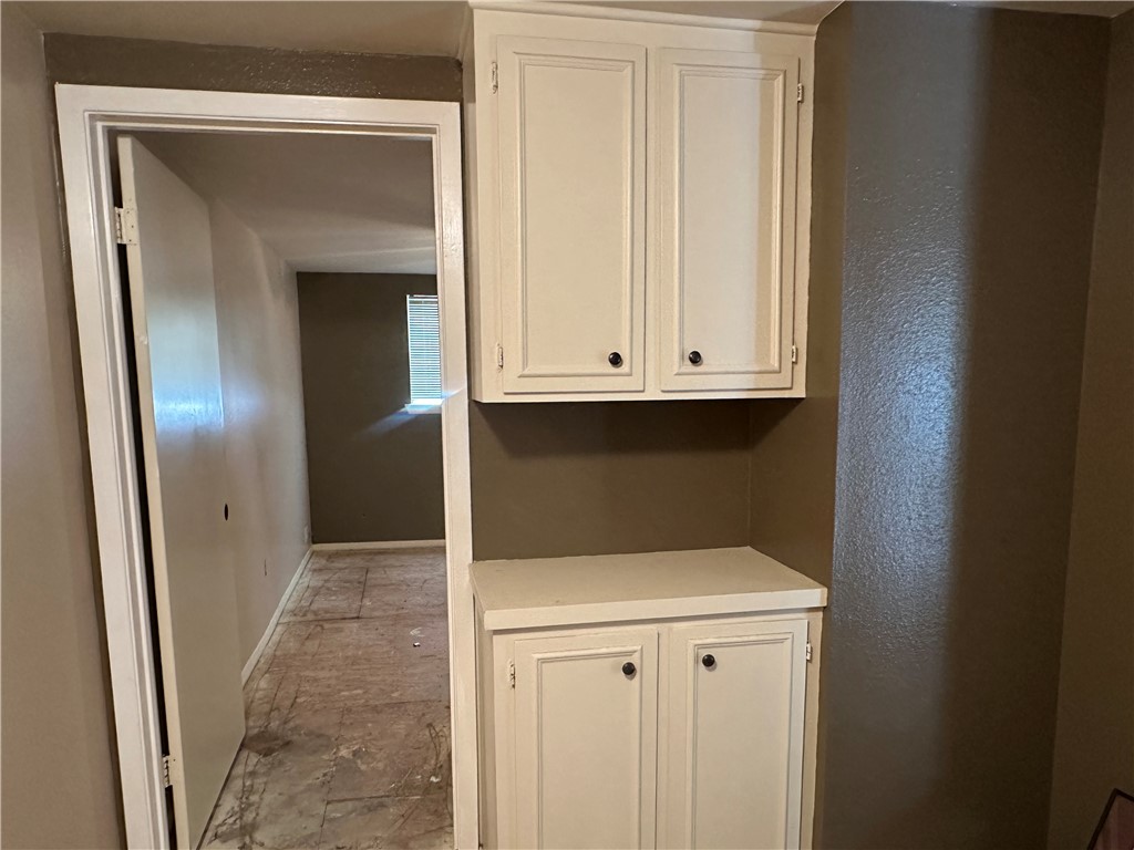 4032 Ogrady Drive Corpus Christi, TX 78413 - Photo 11 of 18 a view of cabinets