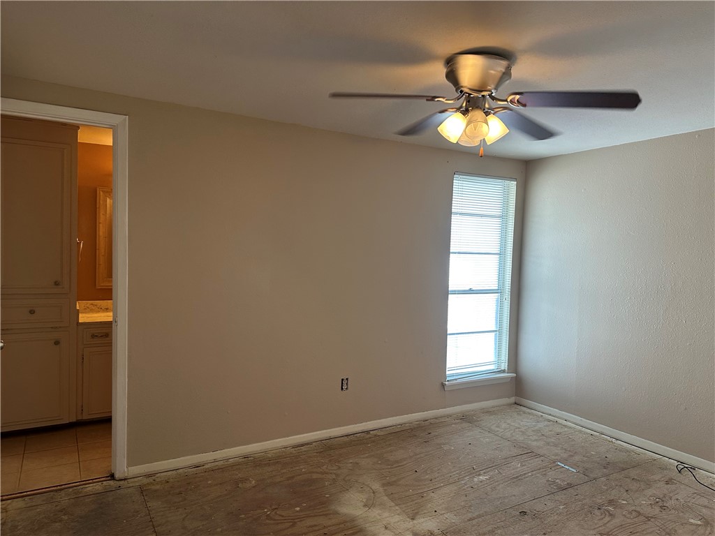 4032 Ogrady Drive Corpus Christi, TX 78413 - Photo 15 of 18 an empty room