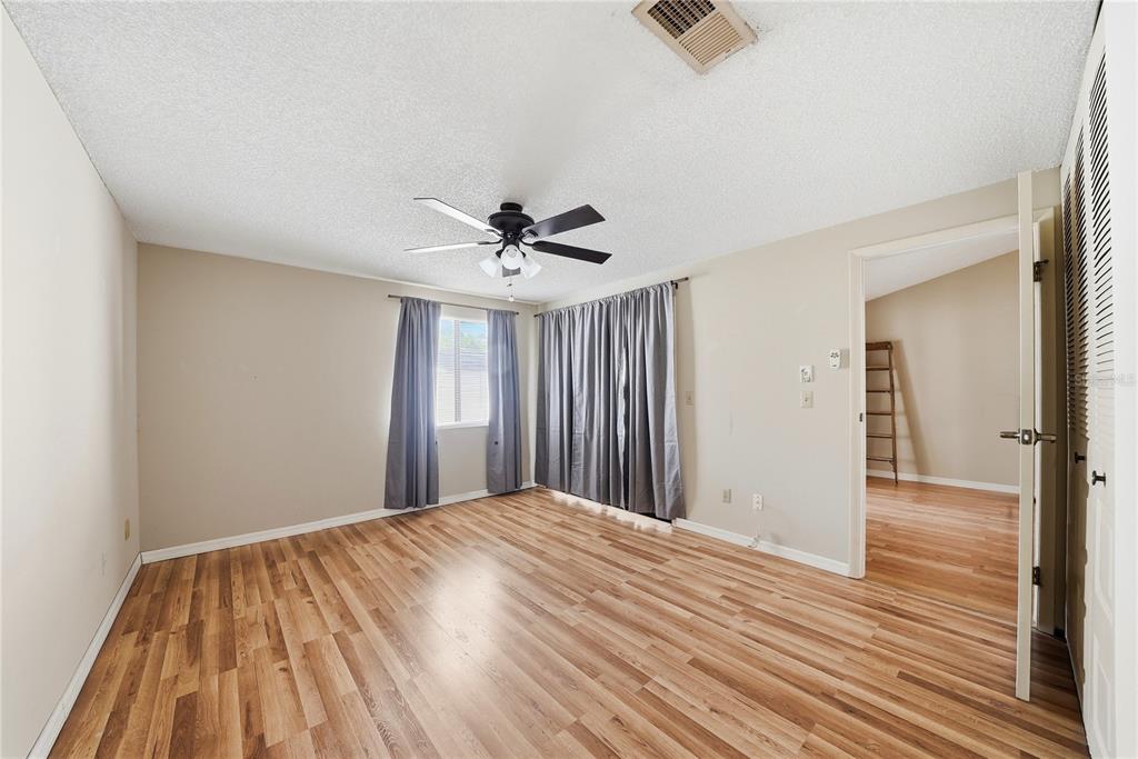 412 Cedar Ridge Court Oldsmar, FL 34677 - Photo 13 of 27