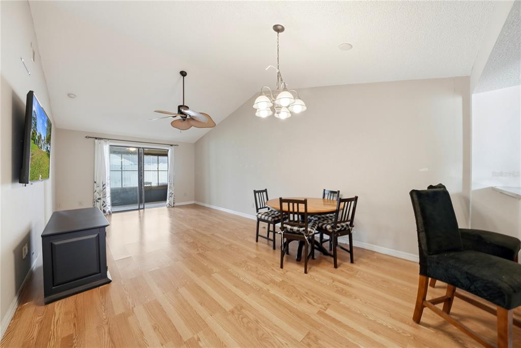 412 Cedar Ridge Court Oldsmar, FL 34677 - Photo 10 of 27