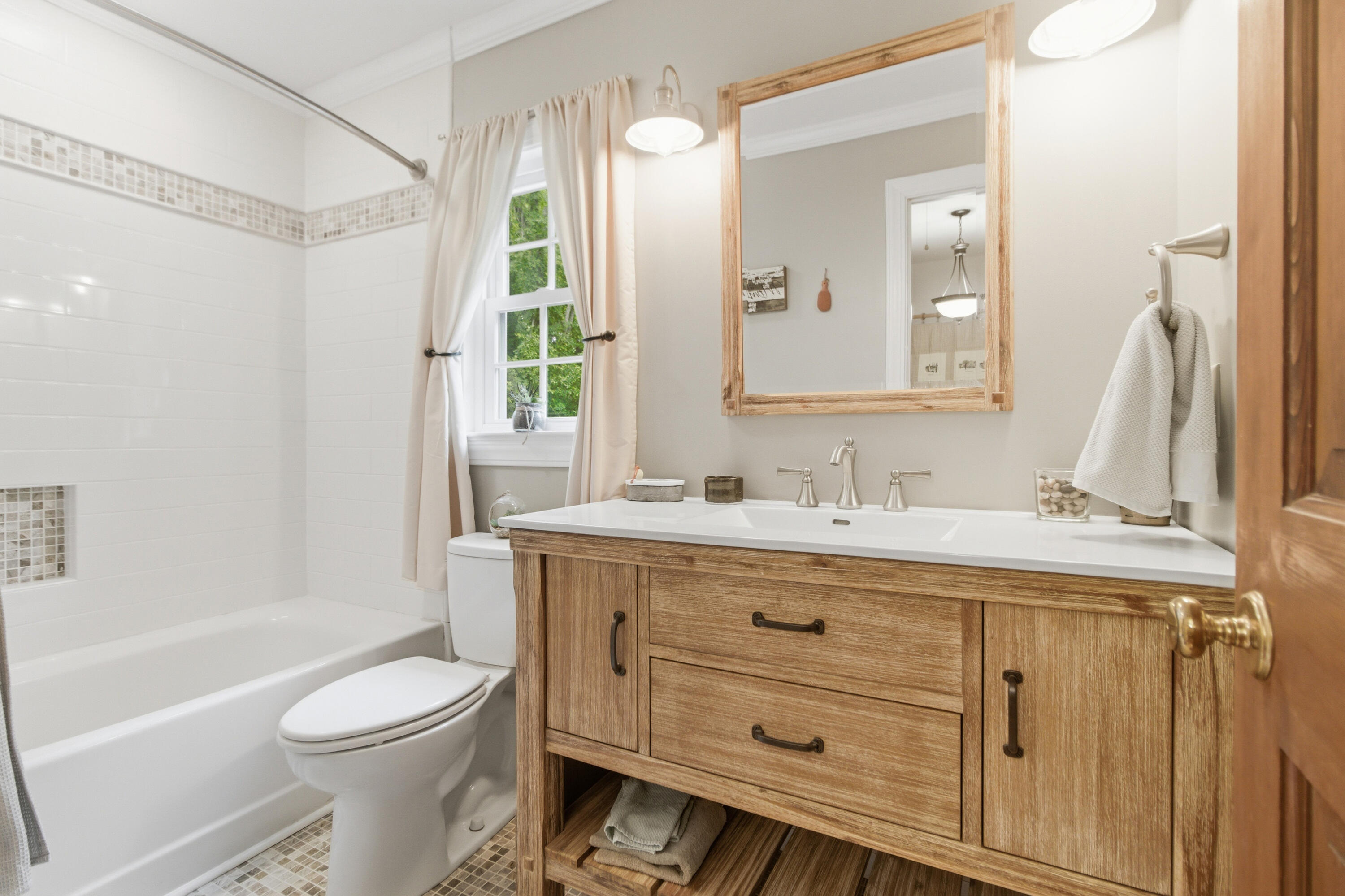 1011 Harbortowne Road Charleston, SC 29412 - Photo 24 of 46 1011 Harbortowne Tidalcreekphoto- (26)