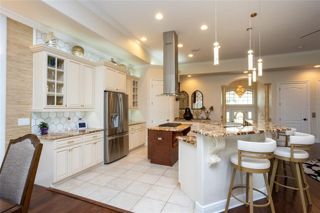 105 Wimbledon Court Redington Shores, FL 33708 - Photo 18 of 64