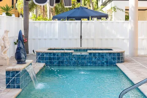 $1,895,000 | 105 Wimbledon Court, Redington Shores, FL 33708