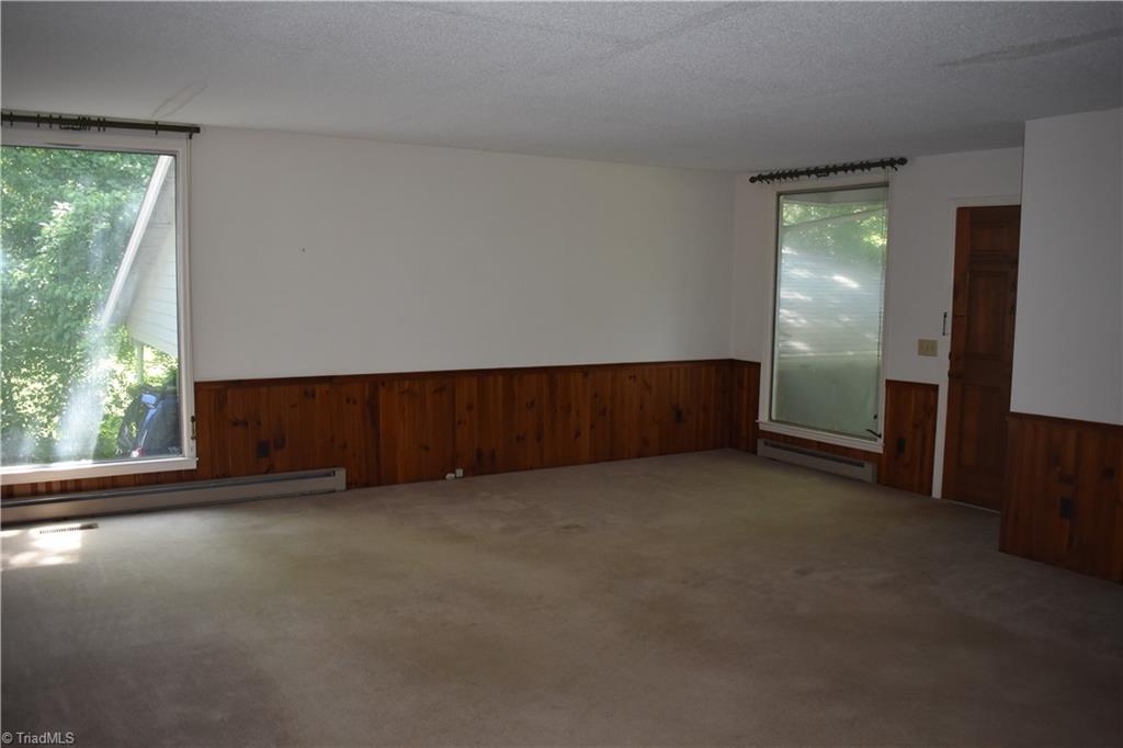 239 Surry Avenue Elkin, NC 28621 - Photo 13 of 25 Living Room