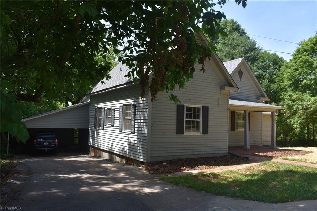 239 Surry Avenue Elkin, NC 28621 - Photo 21 of 25