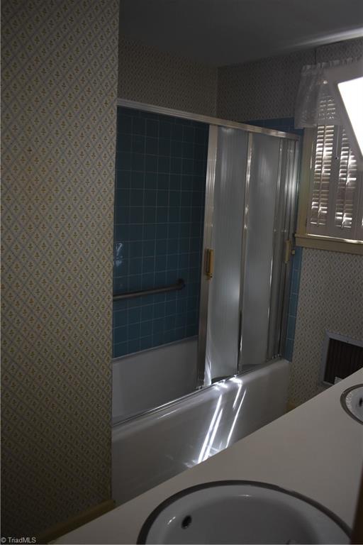 239 Surry Avenue Elkin, NC 28621 - Photo 8 of 25 2nd bath