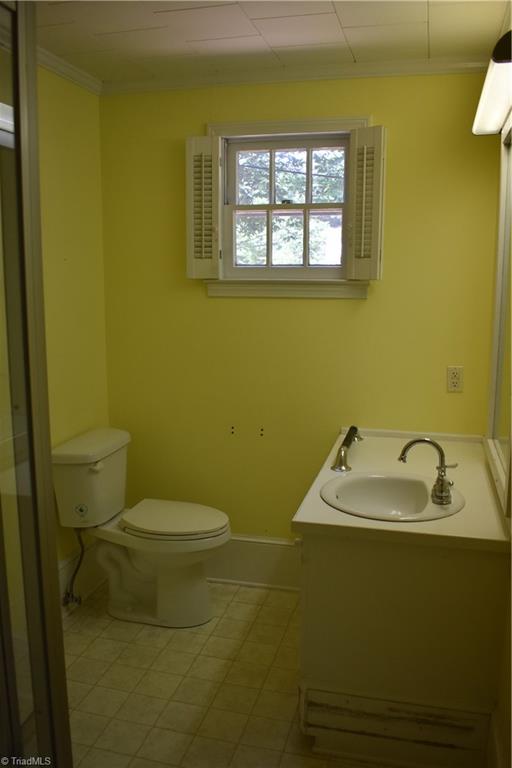 239 Surry Avenue Elkin, NC 28621 - Photo 10 of 25 bath off Primary