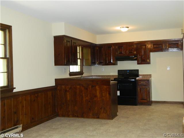 5501 Coxson Road Henrico, VA 23231 - Photo 3 of 12 Kitchen