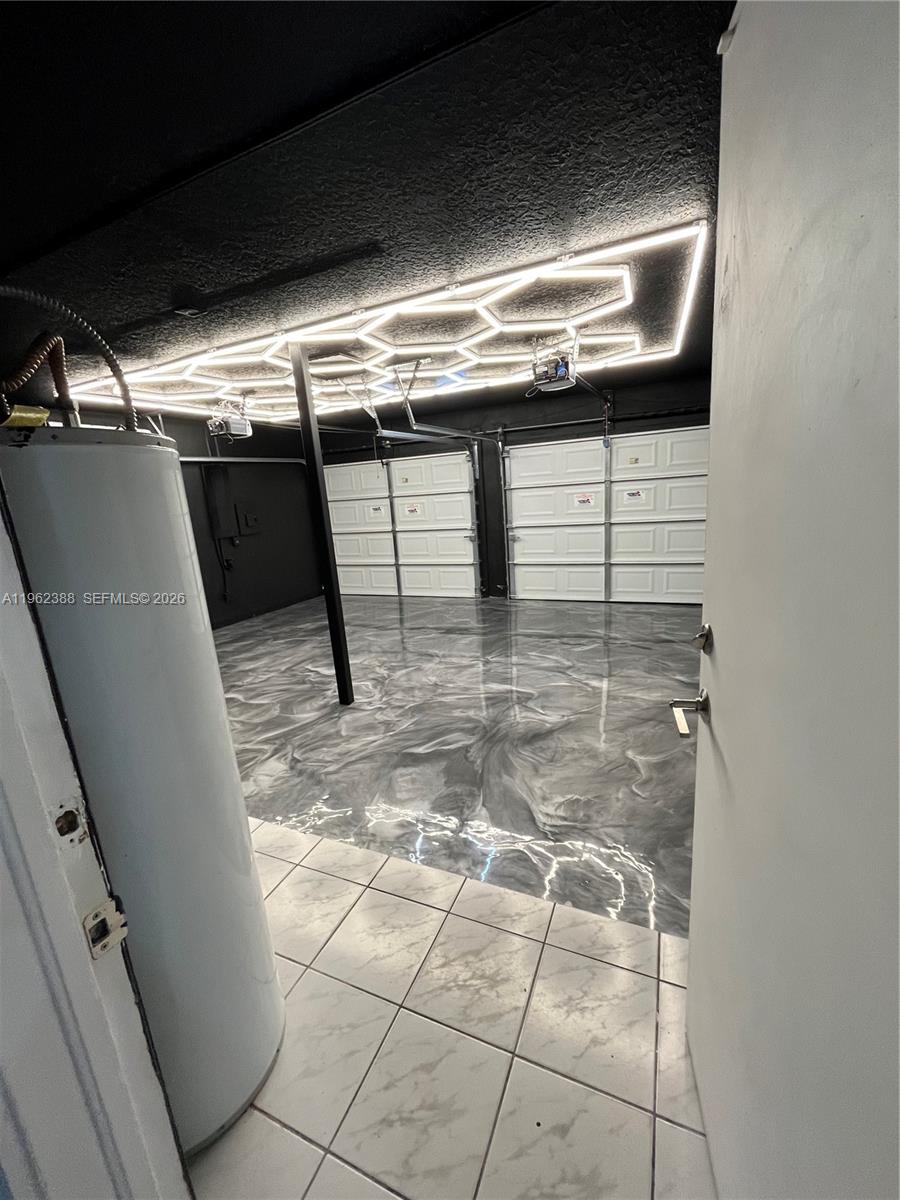 7415 Coldstream Drive Hialeah, FL 33015 - Photo 3 of 23