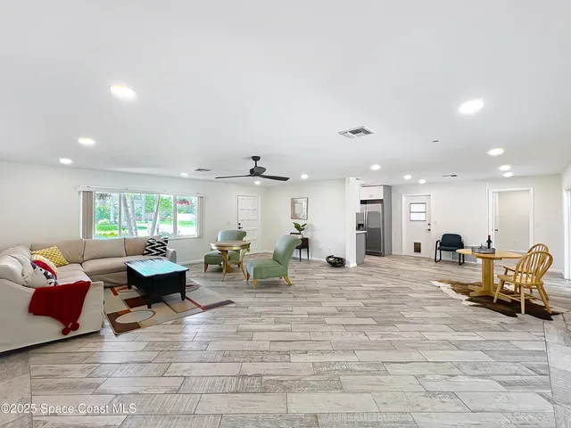 $3,700 | 201 Woody Circle, Melbourne Beach, FL 32951