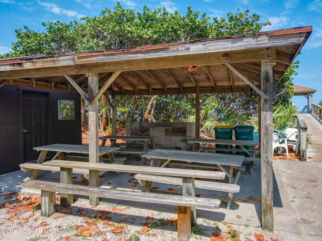 $3,700 | 201 Woody Circle, Melbourne Beach, FL 32951