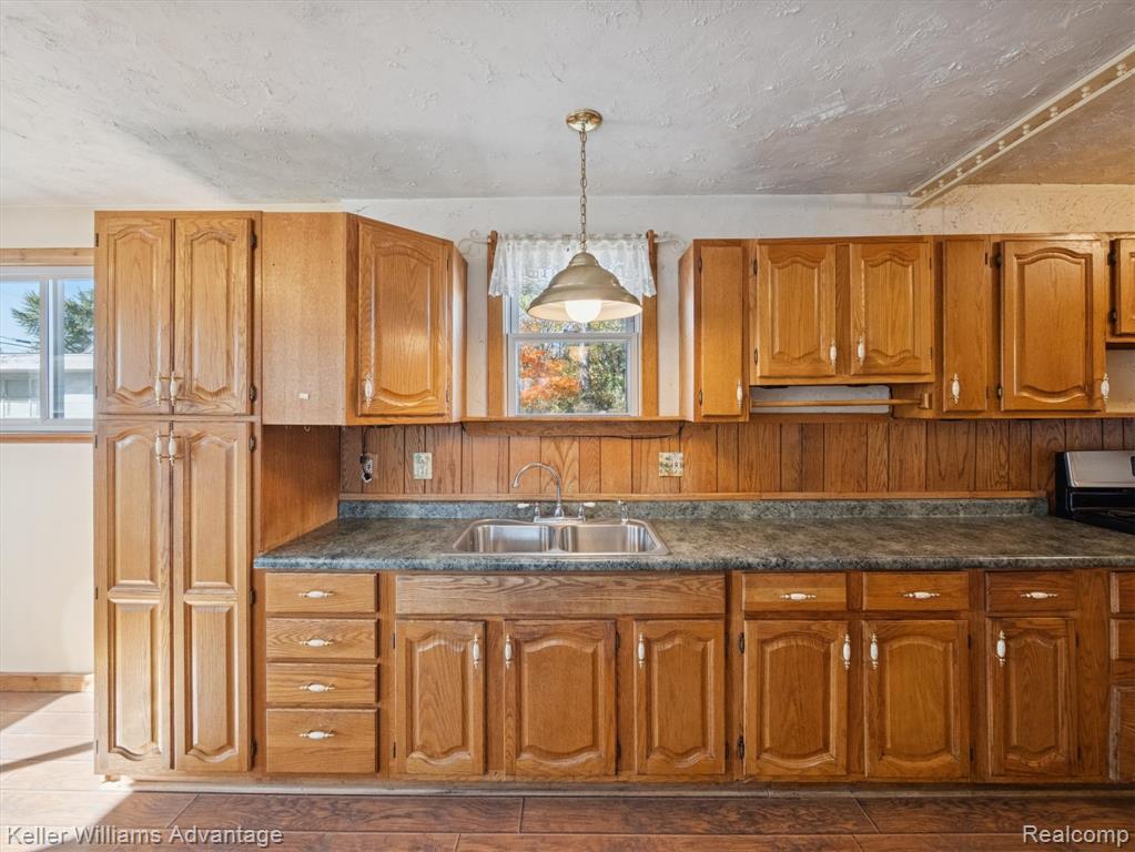 13117 Pennsylvania Road Riverview, MI 48193 - Photo 12 of 35 Gallery Image 12