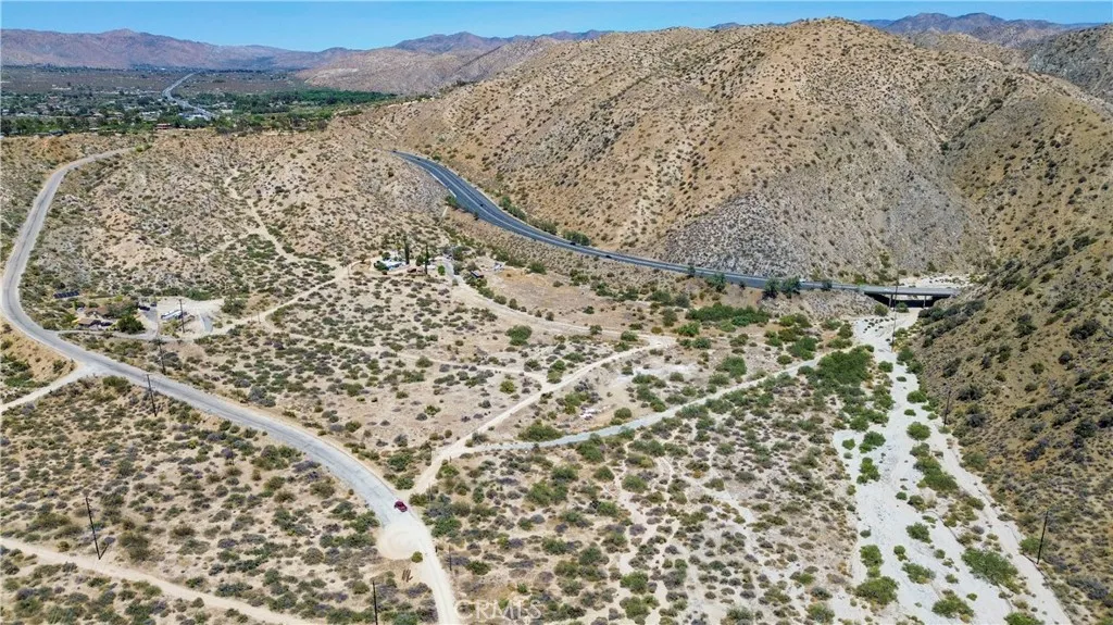 1 Canyon House Road Moreno Valley, CA 92553 - Photo 2 of 11