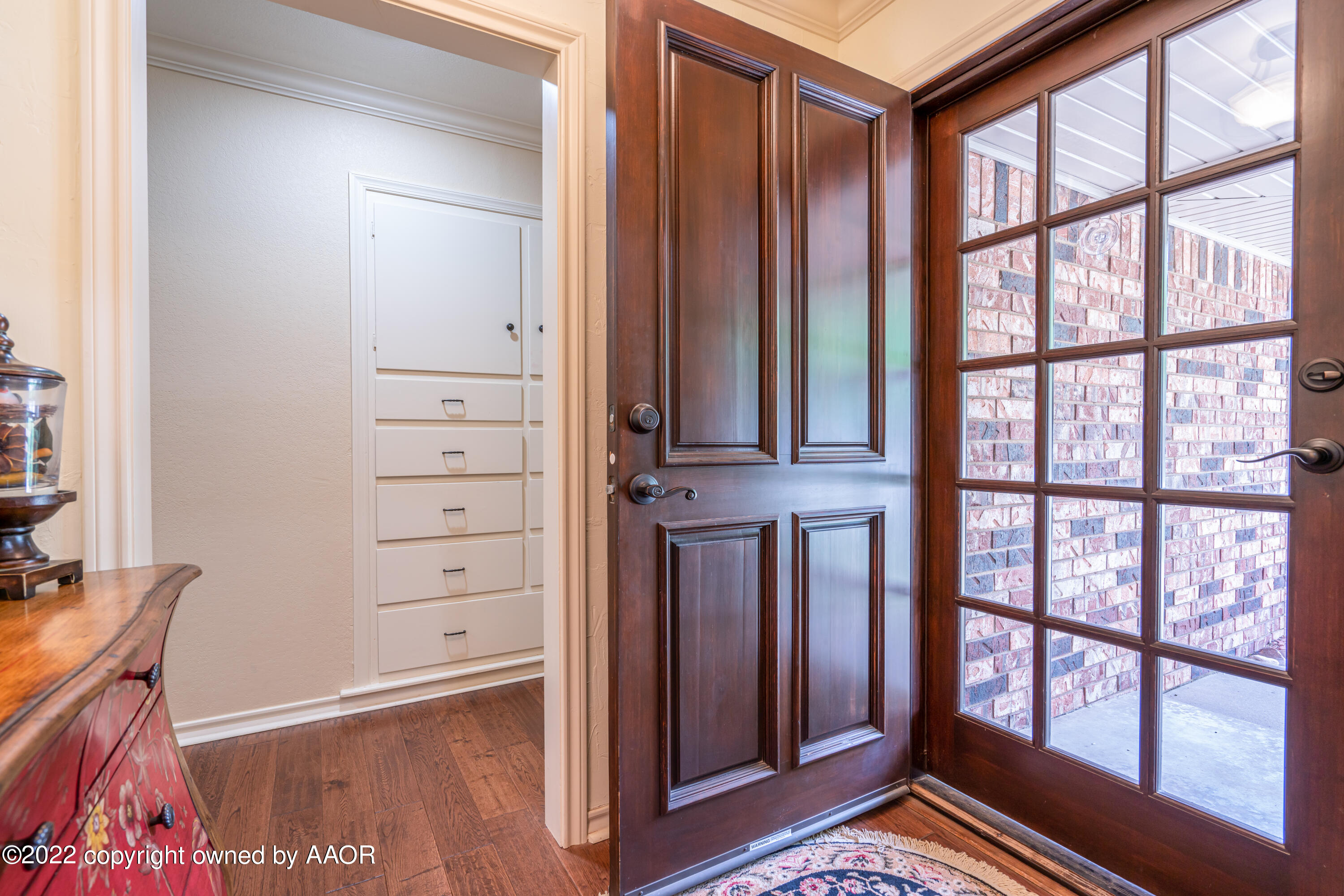 6209 Dreyfuss Road Amarillo, TX 79106 - Photo 5 of 28 a view of walk in closet with clothes and shoes