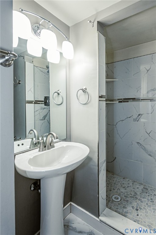 709 Deter Road Richmond, VA 23225 - Photo 18 of 38 Pedestal sink with brushed nickel faucet, illumina