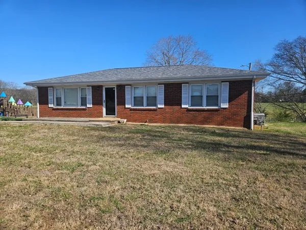 $1,595 | 5748 Highway 76 East, Springfield, TN 37172
